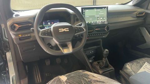 Car image 21