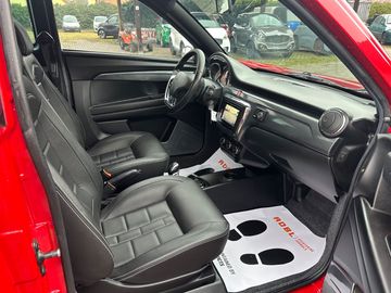 Car image 13