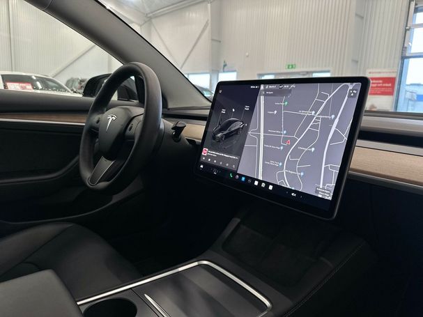 Tesla Model 3 60 Standard Range 208 kW image number 23