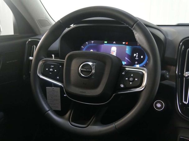 Volvo XC40 B3 Plus Dark 120 kW image number 20