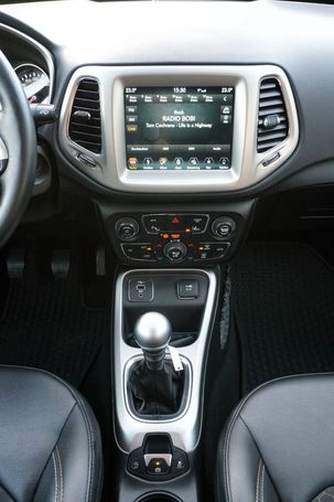 Jeep Compass 103 kW image number 15