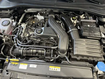 Car image 38