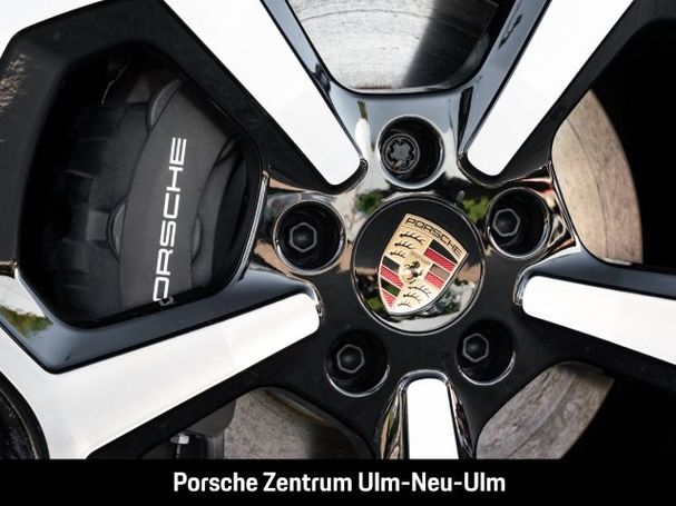 Porsche Taycan 4 Cross Turismo 320 kW image number 13