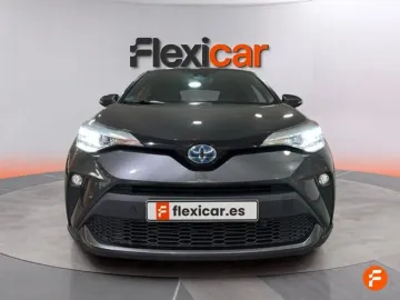 Car image 3