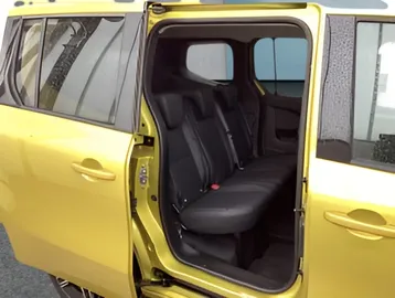 Car image 5