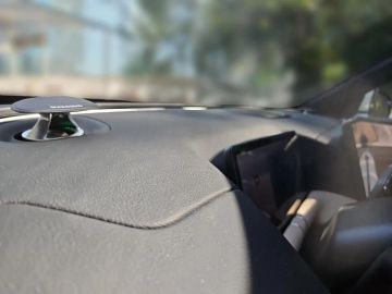 Car image 28