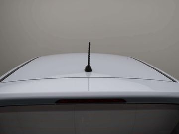 Car image 36