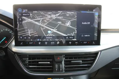 Car image 33