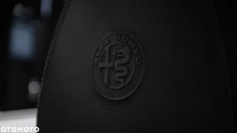 Car image 33