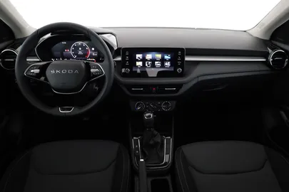 Car image 30
