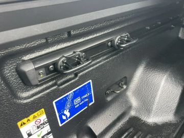 Car image 37