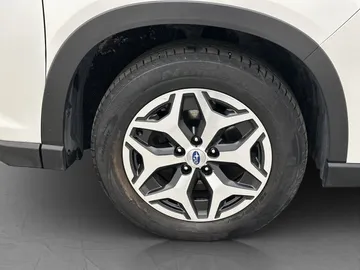 Car image 37