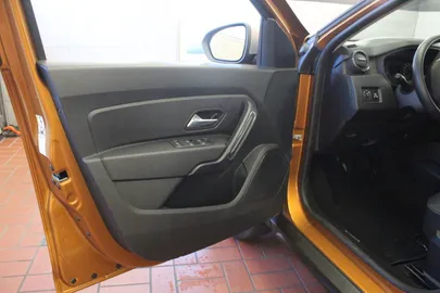 Car image 33