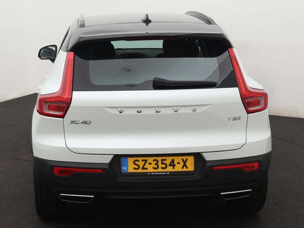 Volvo XC40 T3 115 kW image number 10