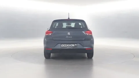 Car image 5