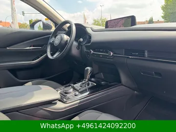 Car image 28