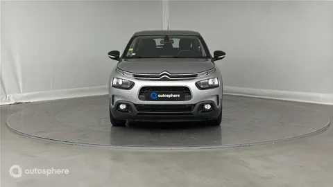Car image 4