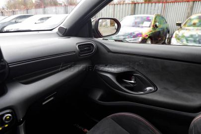 Car image 37