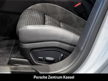 Car image 35