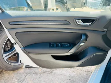 Car image 36