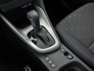 Car image 23