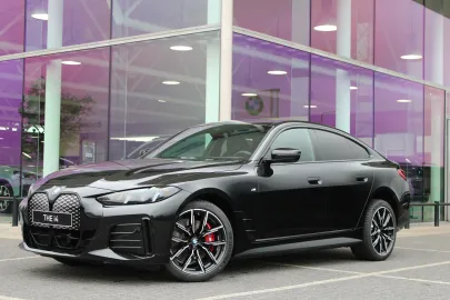 Car image 27