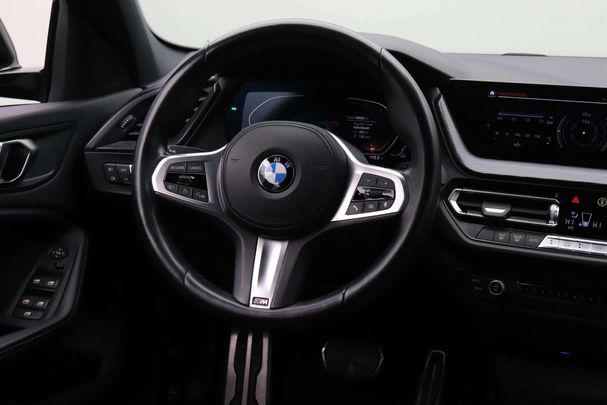 BMW 118i 100 kW image number 23