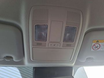 Car image 37