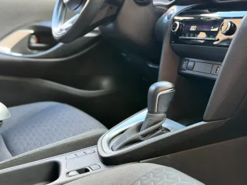 Car image 37