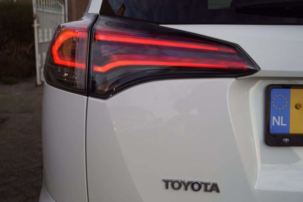 Toyota RAV 4 2.5 Hybrid 145 kW image number 31