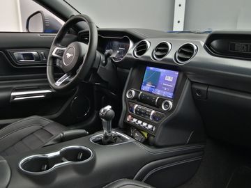 Car image 32