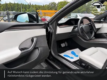 Car image 37