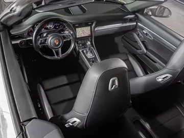 Car image 36