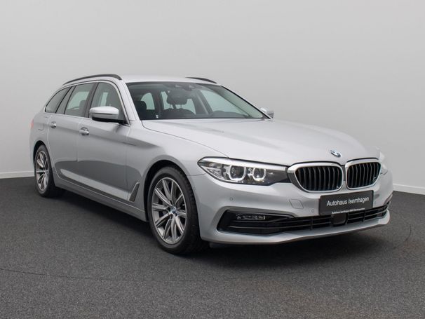 BMW 530d Touring Sport Line xDrive 195 kW image number 2