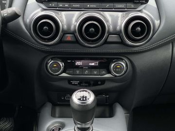 Car image 35