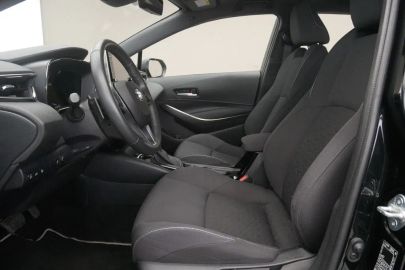 Car image 12