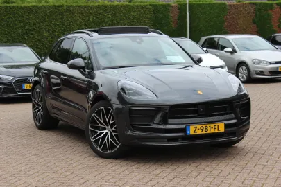 Car image 36