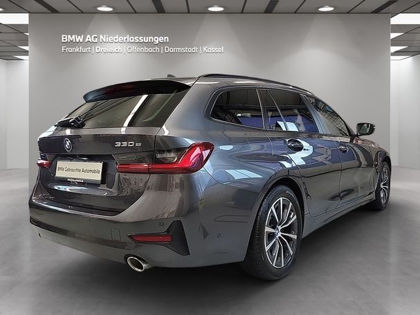 BMW 330 e Touring 215 kW image number 3