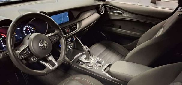 Alfa Romeo Stelvio 2.2 Q4 140 kW image number 9