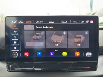 Car image 24