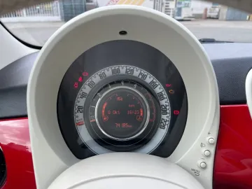 Car image 17
