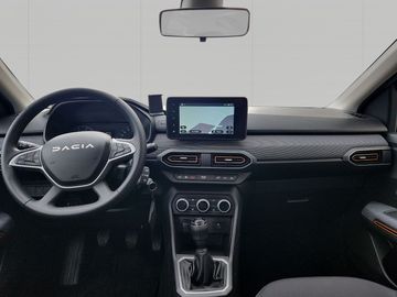 Car image 11