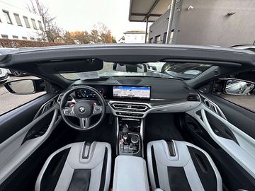 Car image 37