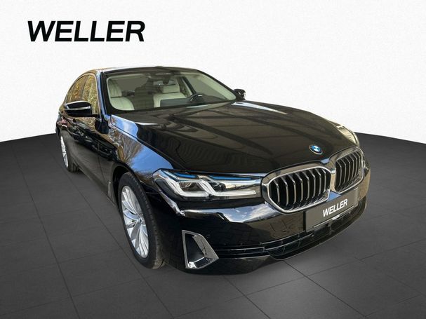 BMW 530i Luxury Line 185 kW image number 3