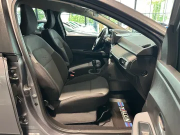 Car image 48