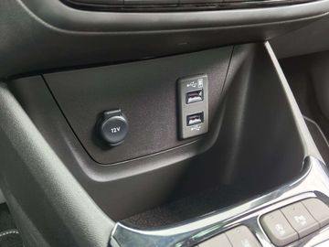 Car image 37