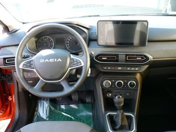 Car image 19