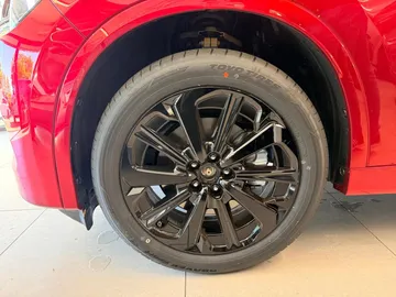 Car image 30