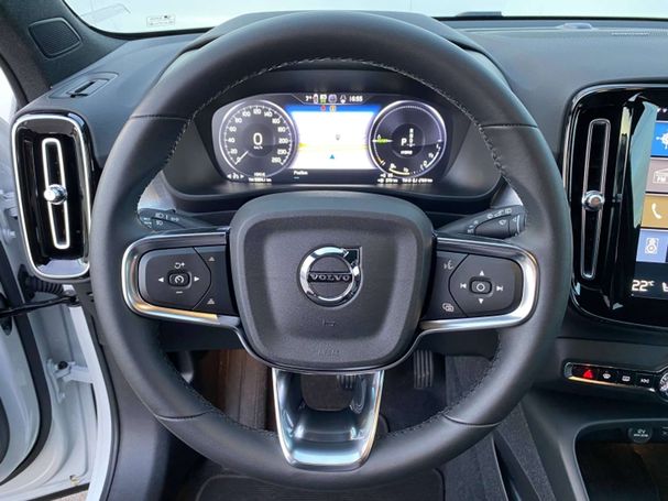 Volvo XC40 T4 95 kW image number 17