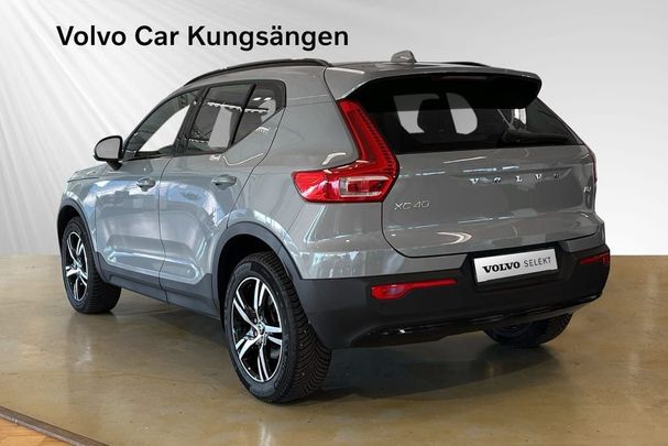 Volvo XC40 B4 Plus Dark 147 kW image number 3